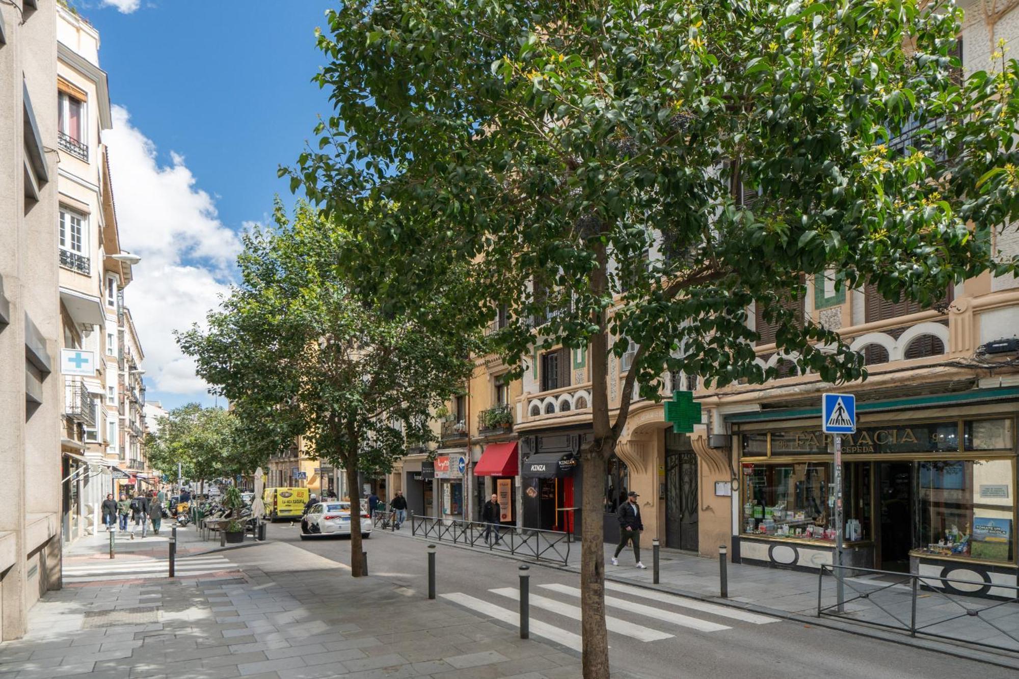 Apartamento En Chueca Para 4 Personas Alquiler Temporal Мадрид Экстерьер фото